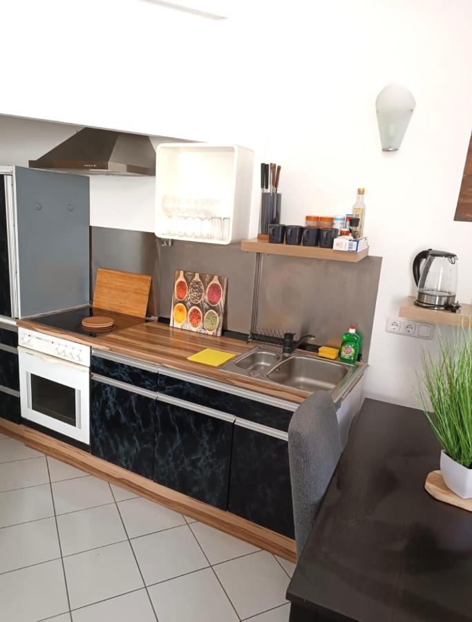 Stylish Apartment With Wifi, Near University& Augsburg Messe Kültér fotó